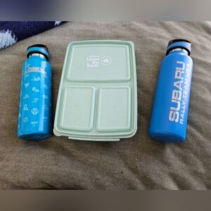 Blue Water Bottles and Green Lunch Box Set